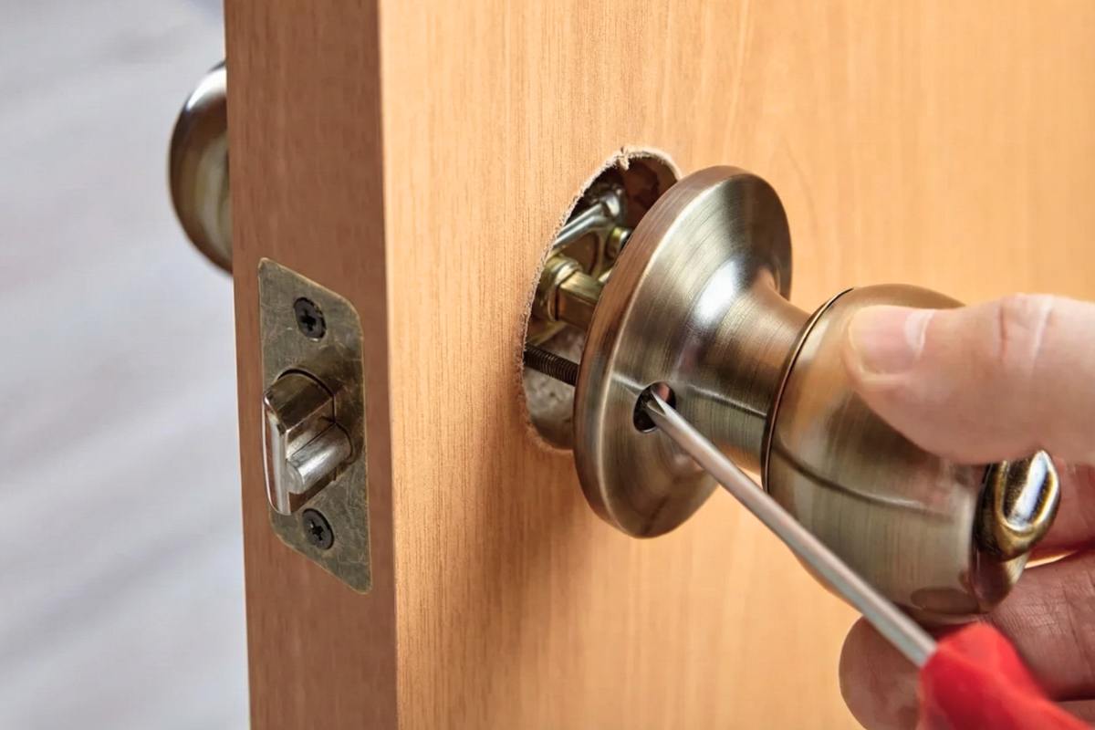 change locks after moving in Tucson