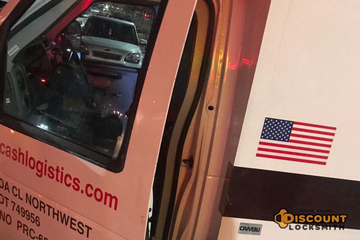 Automotive locksmith mobile unit providing emergency service in Tucson AZ